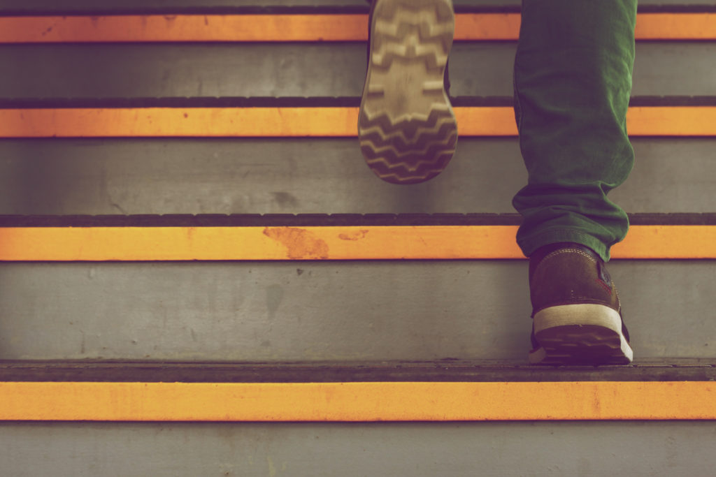 get ahead - english phrasal verbs for business